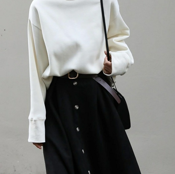 Meet your Posher, Emily - Picture 1 of 1